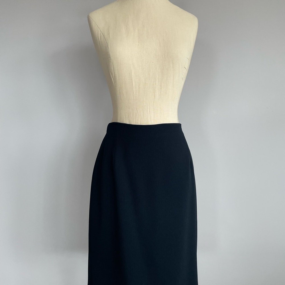 Alex Garfield’s Black Pencil Skirt